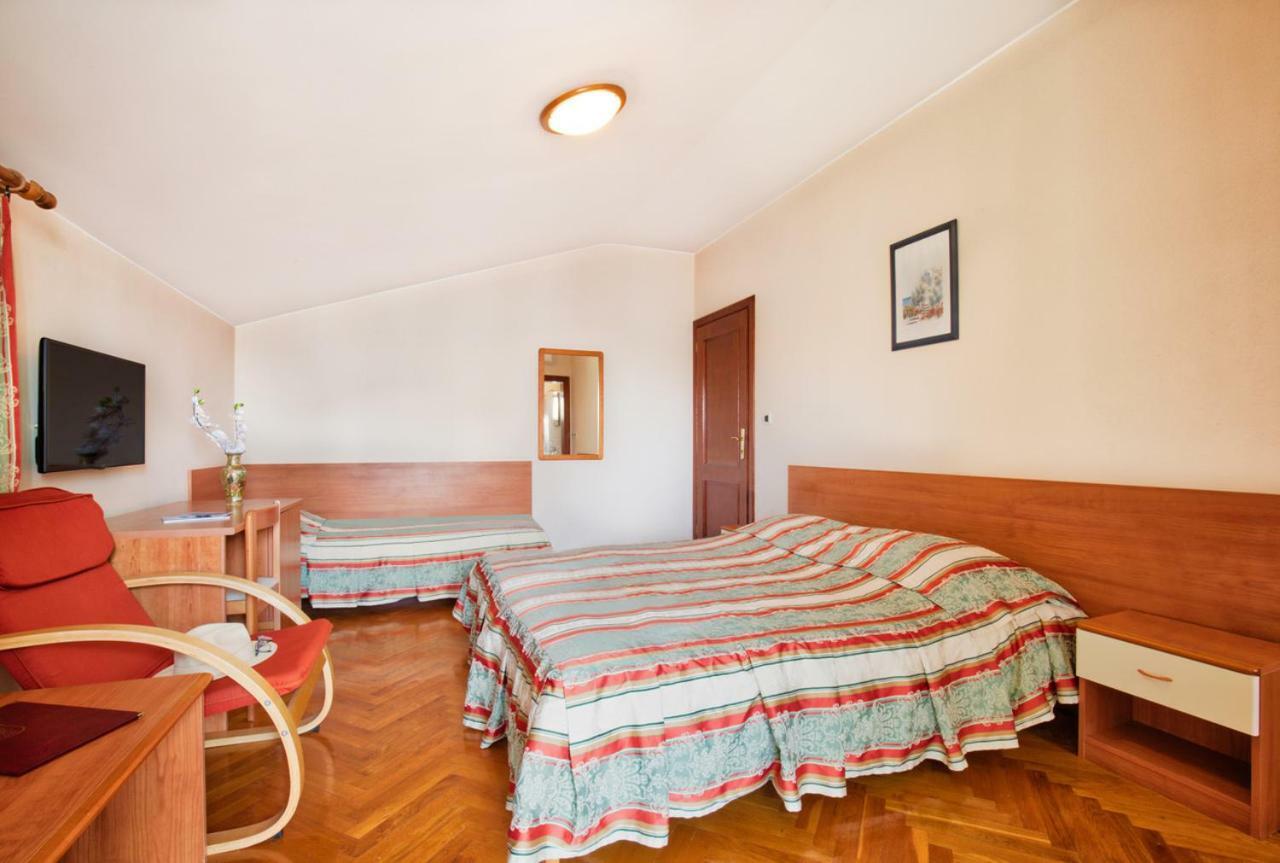 Villa Sveta Eufemija - Bed And Breakfast Rovinj Luaran gambar