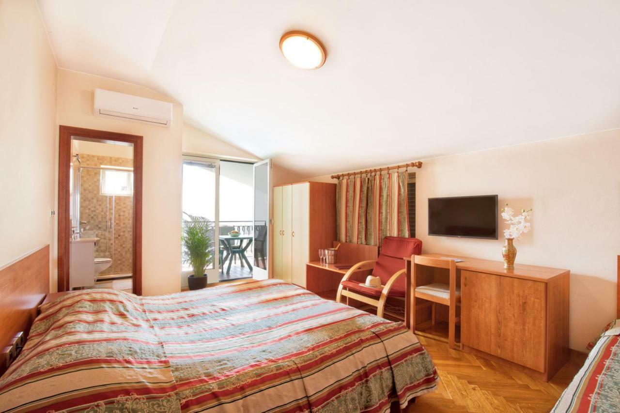 Villa Sveta Eufemija - Bed And Breakfast Rovinj Luaran gambar